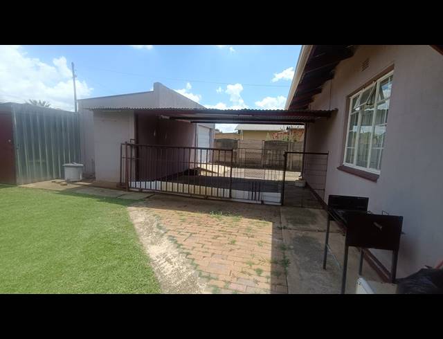 3 BEDROOM HOUSE FOR SALE IN VANDERBIJLPARK SE 1